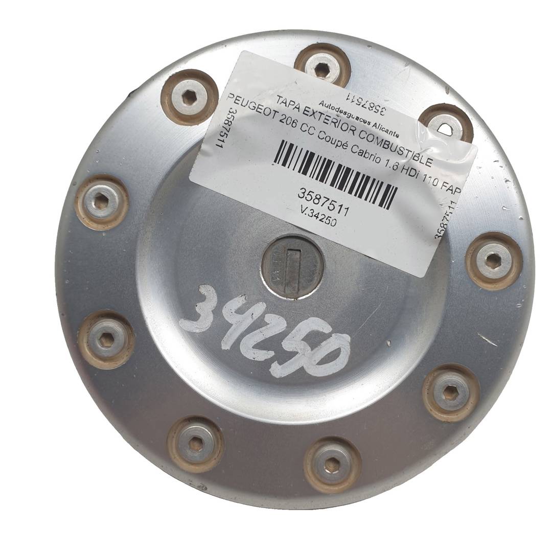 TAPA EXTERIOR COMBUSTIBLE - PEUGEOT - 206 CC