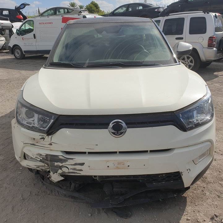 SSANGYONG TIVOLI (2015 - ...)