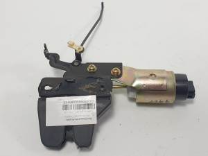 CERRADURA MALETERO / PORTON 9579033000 KIA OPIRUS Autodesguaces Alicante