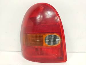 PILOTO TRASERO IZQUIERDO OPEL CORSA B Autodesguaces Alicante