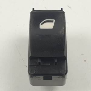 MANDO ELEVALUNAS DELANTERO IZQUIERDO 96624281 PEUGEOT PARTNER KASTEN (B9) Autodesguaces Alicante