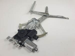 ELEVALUNAS DELANTERO DERECHO 0130821989 OPEL ASTRA H BERLINA Autodesguaces Alicante