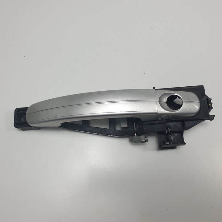 Poignée extérieure avant gauche - 3M51R224A36 - FORD - FOCUS SPORTBREAK (CAP)