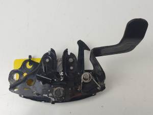 CERRADURA CAPOT NISSAN JUKE (F15) Autodesguaces Alicante