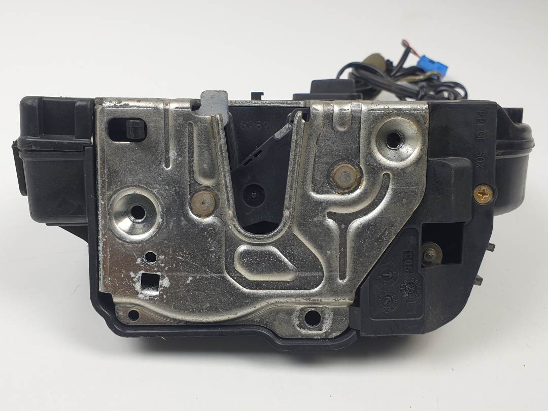 CERRADURA PUERTA TRASERA IZQUIERDA - 2197300135 - MERCEDES - CLASE CLS (W219)