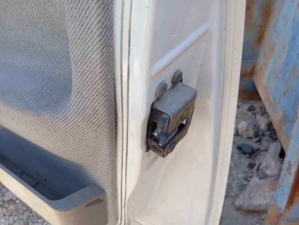 CERRADURA PUERTA DELANTERA DERECHA