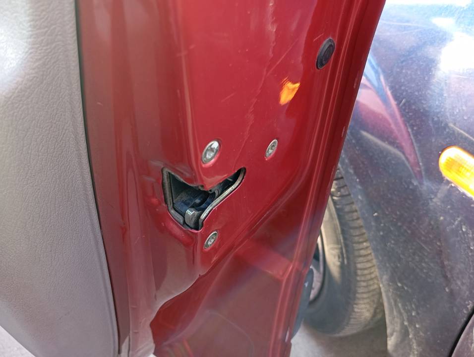 CERRADURA PUERTA DELANTERA DERECHA