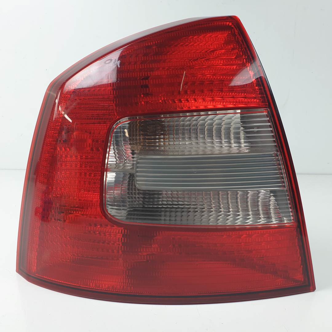 PILOTO TRASERO IZQUIERDO - 1Z5945095B - SKODA - OCTAVIA BERLINA (1Z3)
