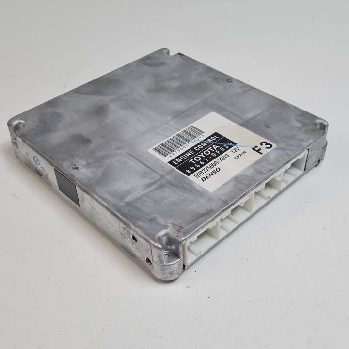 CENTRALITA MOTOR UCE MB2750007343 TOYOTA COROLLA VERSO (R1) Autodesguaces Alicante