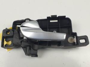 MANETA INTERIOR TRASERA IZQUIERDA 7S71A22601AB FORD GALAXY (CA1) Autodesguaces Alicante