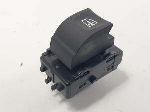 MANDO ELEVALUNAS DELANTERO DERECHO 809600018R RENAULT SCENIC III (JZ) Autodesguaces Alicante