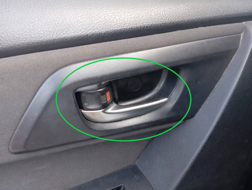 MANETA INTERIOR TRASERA IZQUIERDA