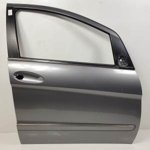 PUERTA DELANTERA DERECHA MERCEDES CLASE B (W245) Autodesguaces Alicante