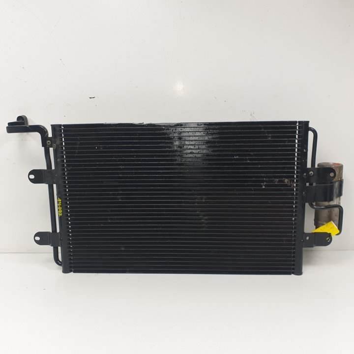 CONDENSADOR / RADIADOR AIRE ACONDICIONADO - 1J0820411D - VOLKSWAGEN - GOLF IV BERLINA (1J1)