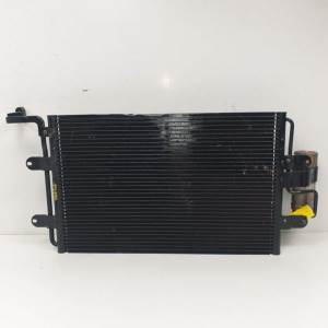CONDENSADOR / RADIADOR AIRE ACONDICIONADO 1J0820411D VOLKSWAGEN GOLF IV BERLINA (1J1) Autodesguaces Alicante