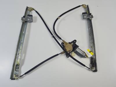 ELEVALUNAS DELANTERO IZQUIERDO A6397200046 MERCEDES VITO (W639) COMBI 06.2003 -> Autodesguaces Alicante