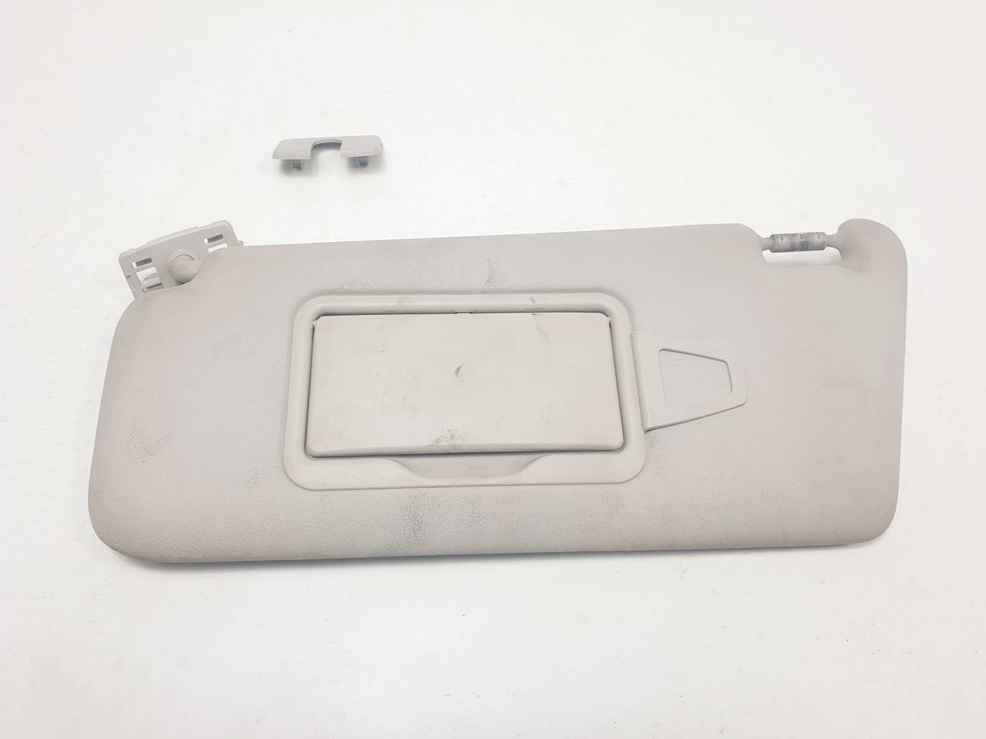 Pare-soleil gauche - A1698100110 - MERCEDES - CLASE A (W169)