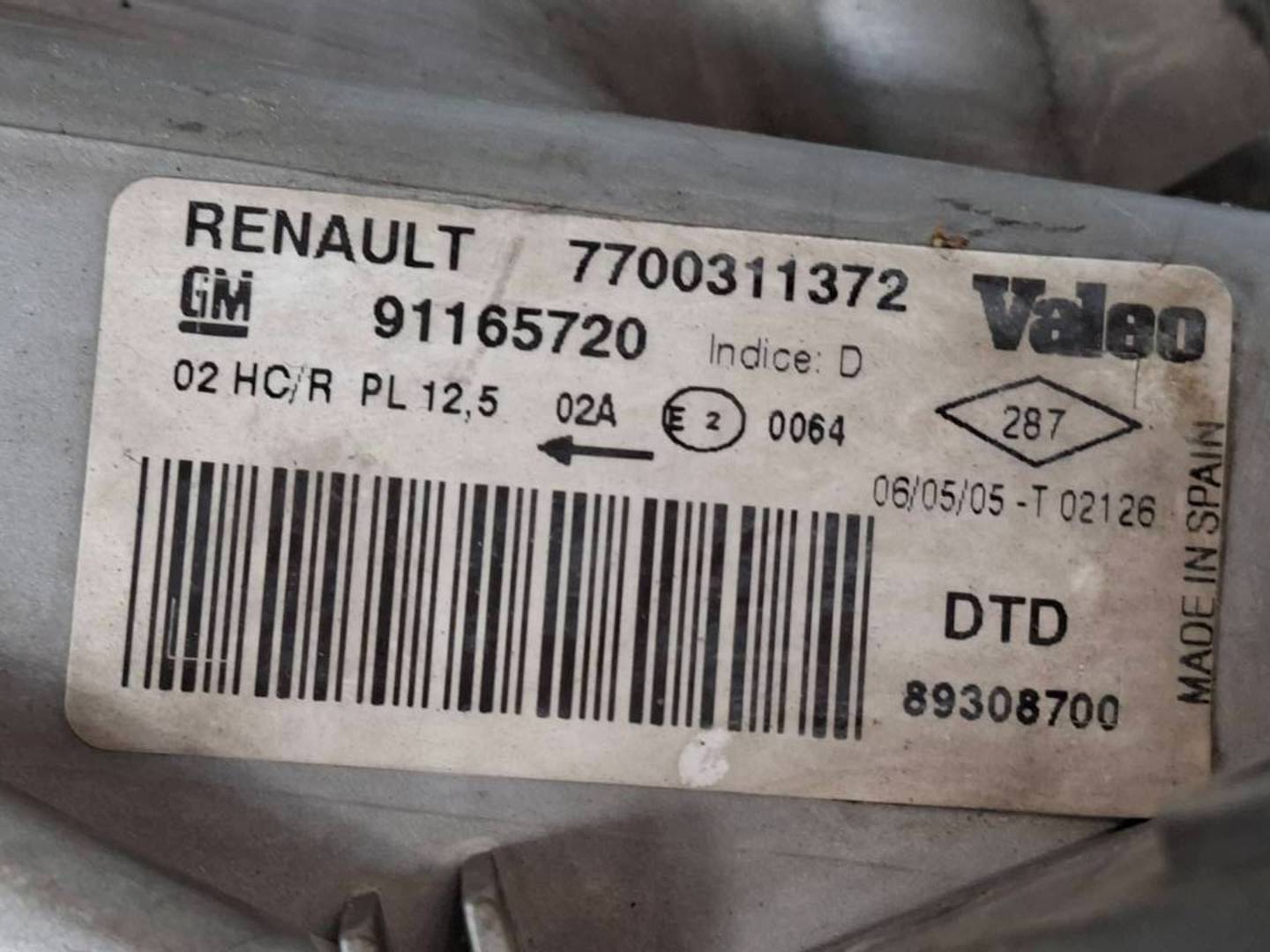 Foto 7 de Faro Derecho Renault Trafic Combi (AB 4.01) (2001–2014)
