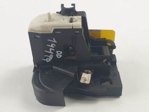 CERRADURA PUERTA DELANTERA DERECHA RENAULT CLIO II FASE II (B/CB0) Autodesguaces Alicante
