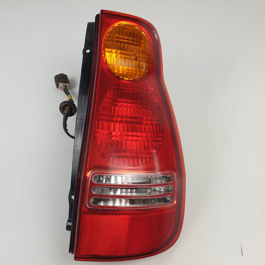 PILOTO TRASERO DERECHO - 92402170 - HYUNDAI - MATRIX (FC)