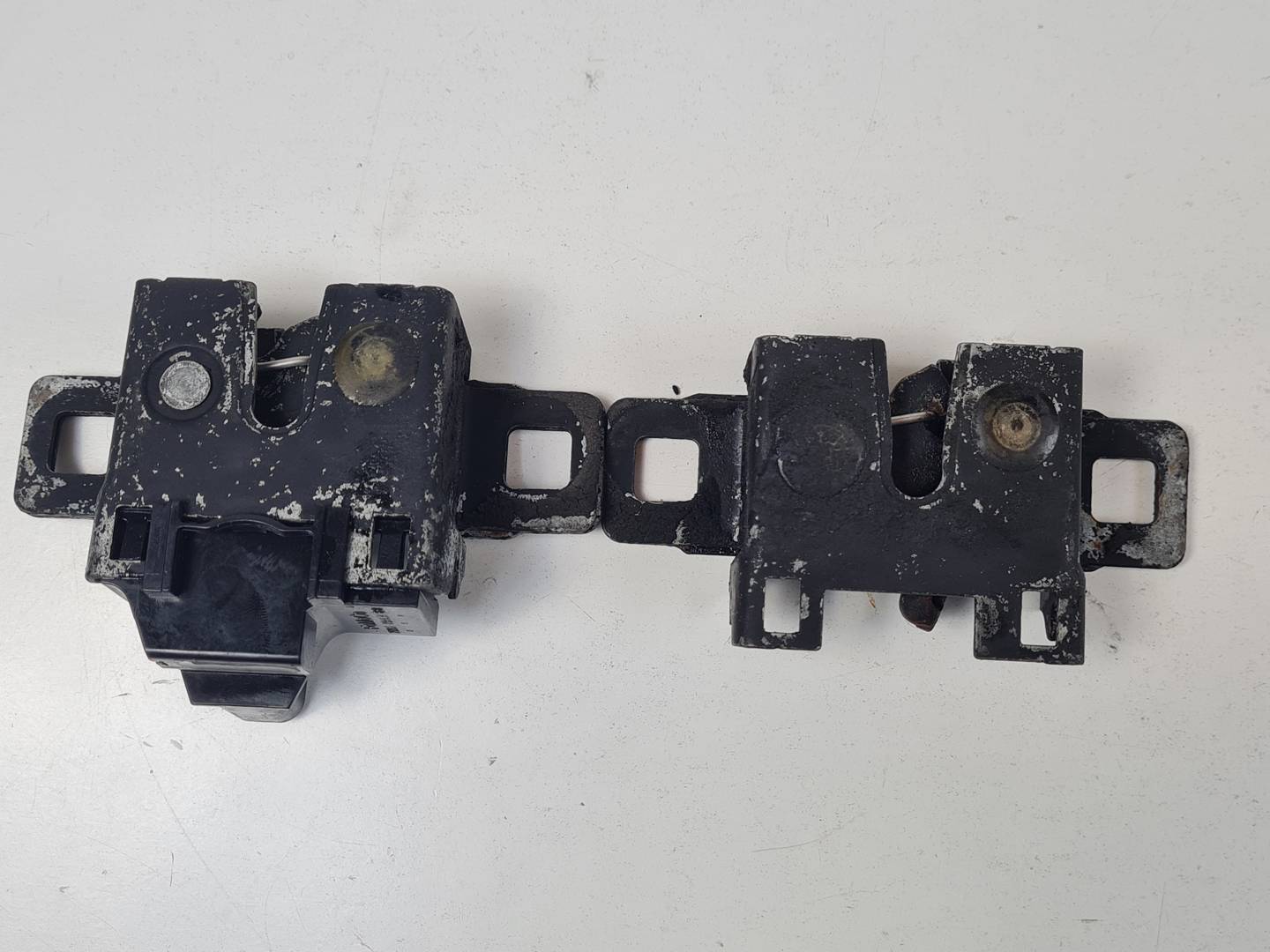 Serrure de capot - 2W9319A434BB - LAND ROVER - RANGE ROVER SPORT (L320)