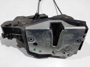 CERRADURA PUERTA TRASERA IZQUIERDA BMW SERIE 3 BERLINA (E46) Autodesguaces Alicante