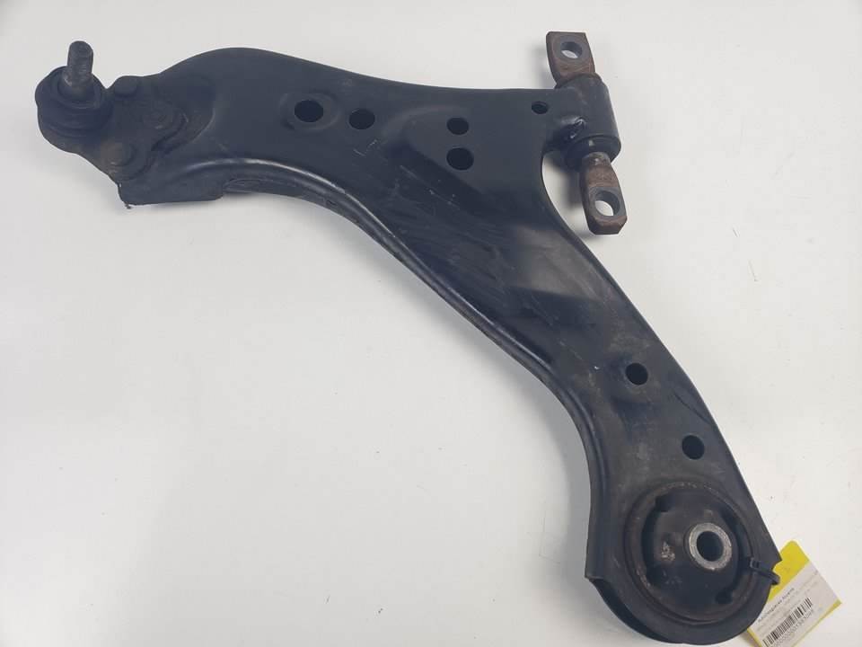 BRAZO SUSPENSION INFERIOR DELANTERO IZQUIERDO - TOYOTA - RAV4