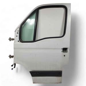 PUERTA DELANTERA IZQUIERDA NISSAN INTERSTAR MOD. 04 (X70) Autodesguaces Alicante