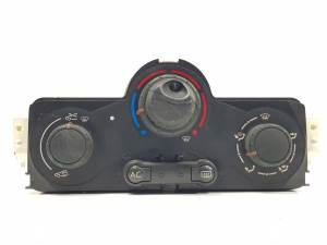 MANDO CALEFACCION / AIRE ACONDICIONADO RENAULT MEGANE II BERLINA 5P Autodesguaces Alicante