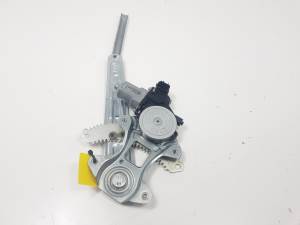 ELEVALUNAS TRASERO DERECHO 82731CV01C NISSAN JUKE (F15) Autodesguaces Alicante