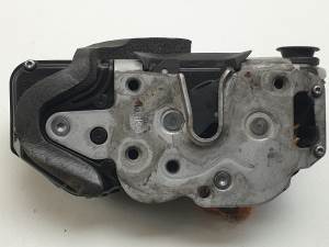 CERRADURA PUERTA TRASERA IZQUIERDA 13579555 OPEL INSIGNIA BERLINA Autodesguaces Alicante