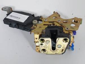CERRADURA PUERTA DELANTERA DERECHA SUBARU FORESTER S11 (SG) Autodesguaces Alicante