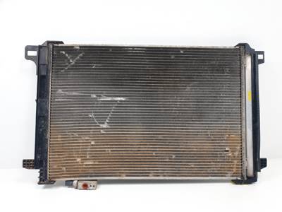 CONDENSADOR / RADIADOR AIRE ACONDICIONADO A2045000554 MERCEDES CLASE C (W204) BERLINA Autodesguaces Alicante
