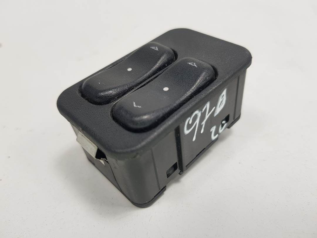 MANDO ELEVALUNAS DELANTERO IZQUIERDO - 24409205 - OPEL - CORSA C (F68)