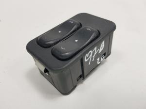 MANDO ELEVALUNAS DELANTERO IZQUIERDO 24409205 OPEL CORSA C (F68) Autodesguaces Alicante