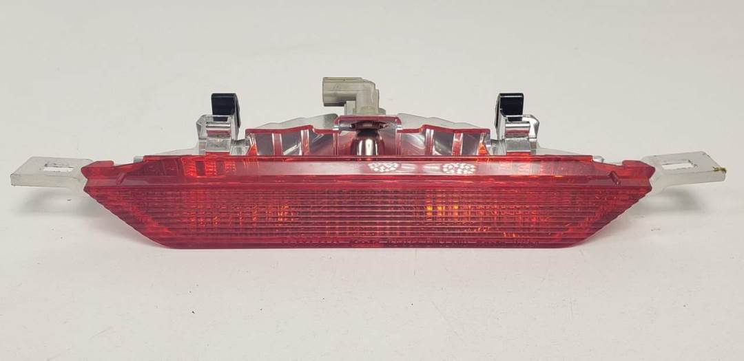 LUZ CENTRAL DE FRENO - TOYOTA - COROLLA (E12)