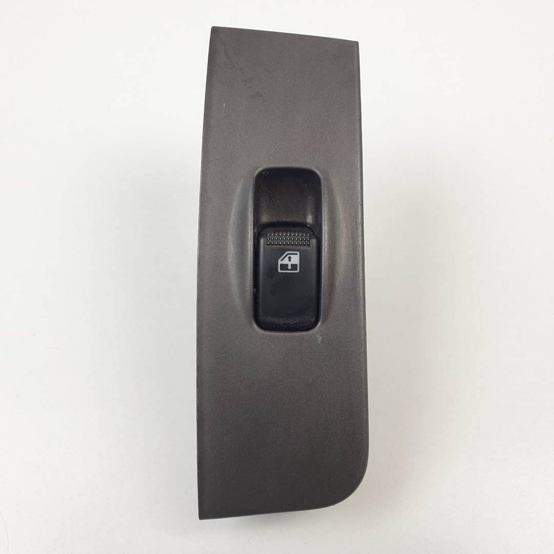 MANDO ELEVALUNAS TRASERO IZQUIERDO - 9358017500 - HYUNDAI - MATRIX (FC)