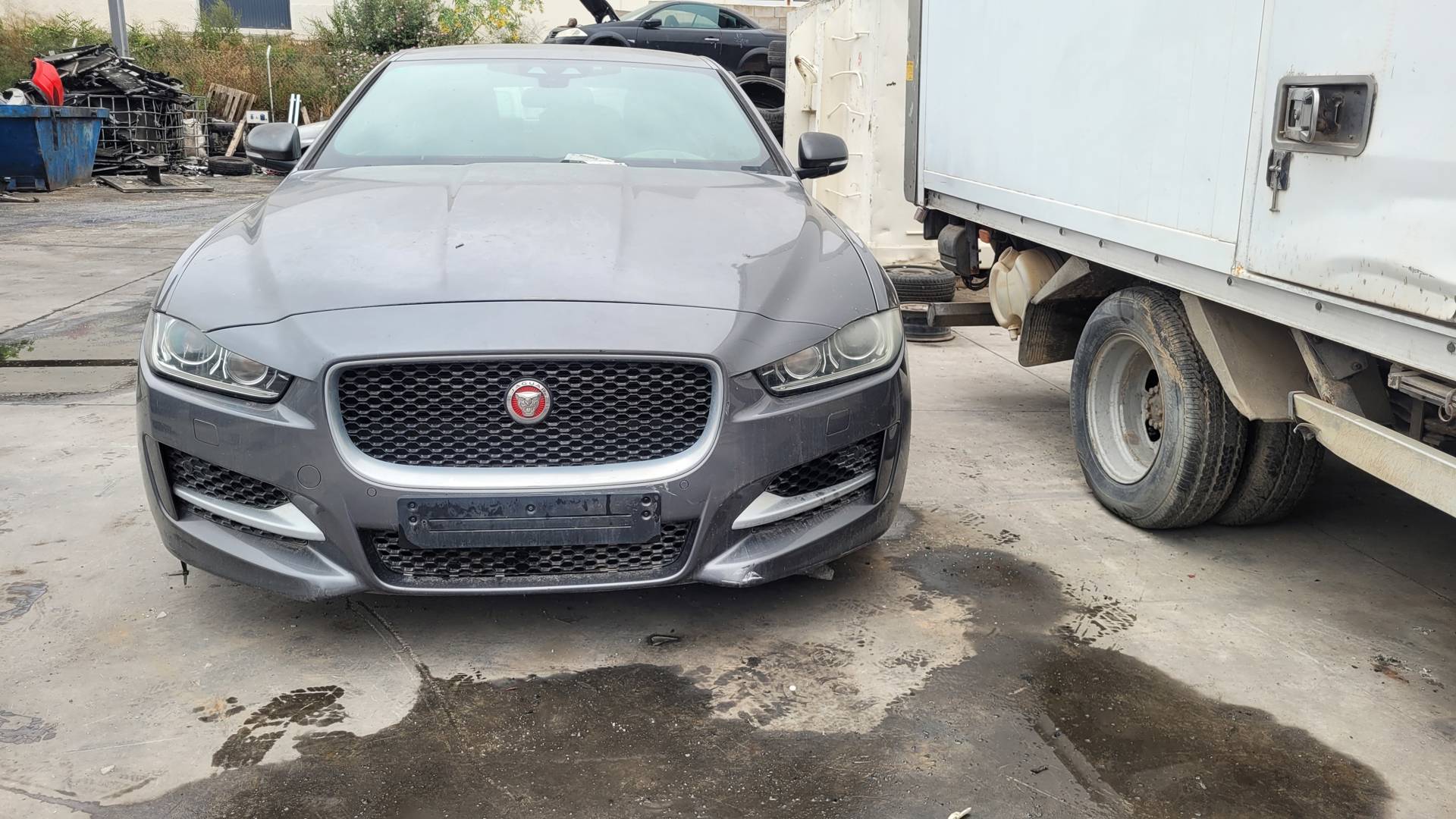 JAGUAR XE (2014 - ...)