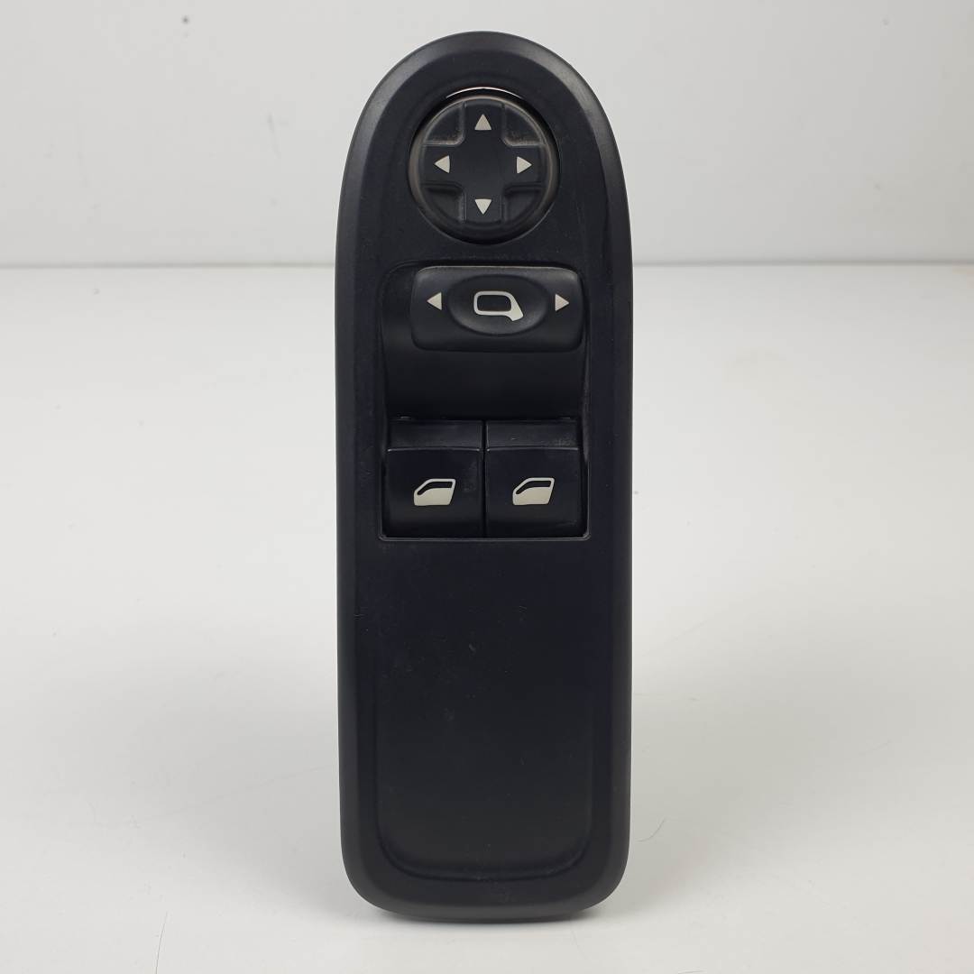 MANDO ELEVALUNAS DELANTERO IZQUIERDO - 96647495XT - CITROEN - C3