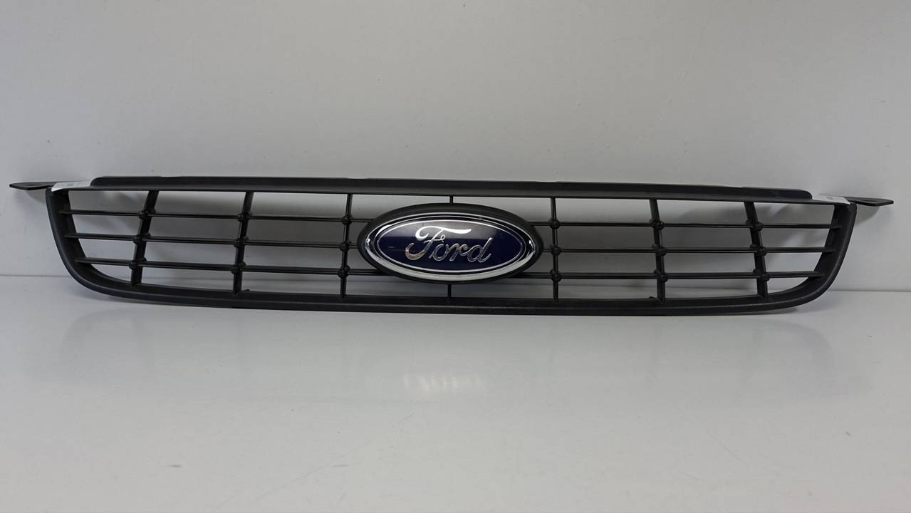 REJILLA DELANTERA 8M518200BE FORD FOCUS LIM. (CB4) Autodesguaces Alicante