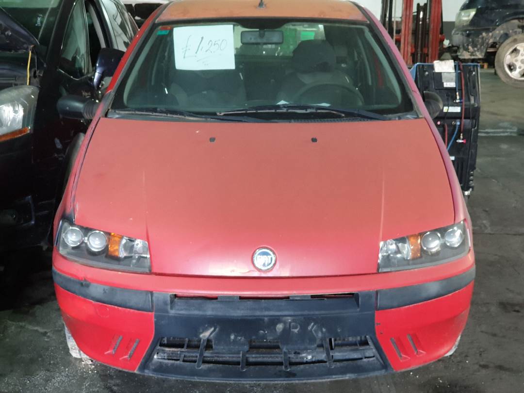 FIAT PUNTO BERLINA (188) (1999 - 2002)