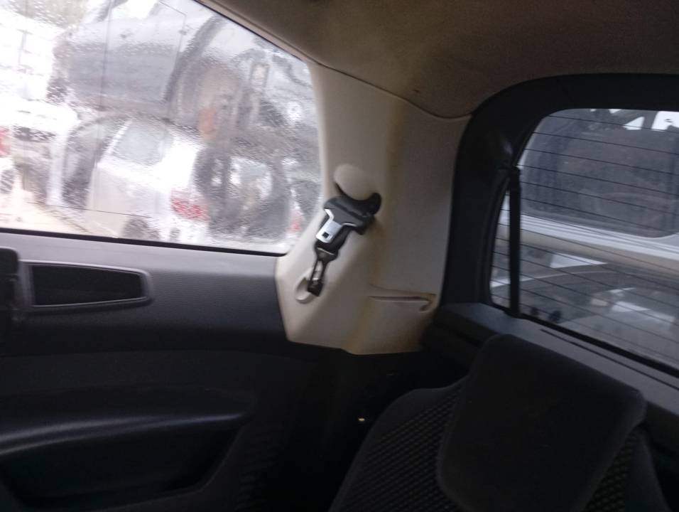 CINTURON SEGURIDAD TRASERO DERECHO