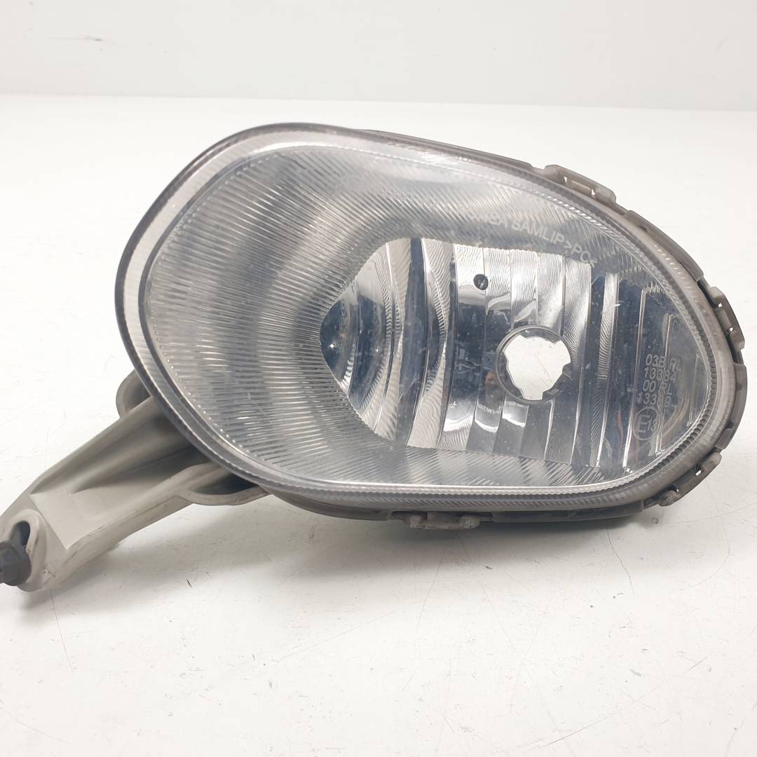 FARO ANTINIEBLA IZQUIERDO - 92201A2 - KIA - CEE'D (JD)