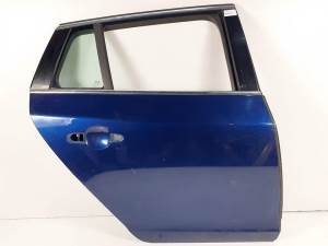 PUERTA TRASERA DERECHA VOLVO V60 KOMBI Autodesguaces Alicante