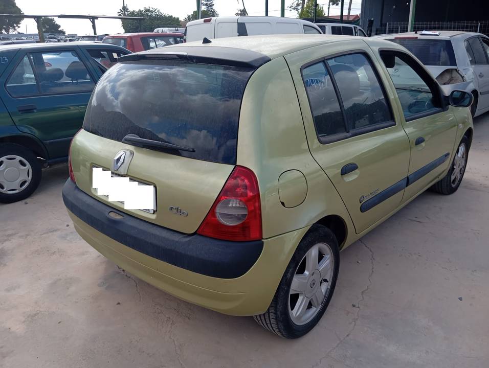 PARAGOLPES TRASERO