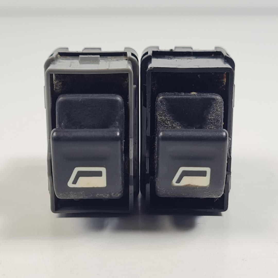 Commande de lève-vitre avant gauche - PEUGEOT - 307 (S1)