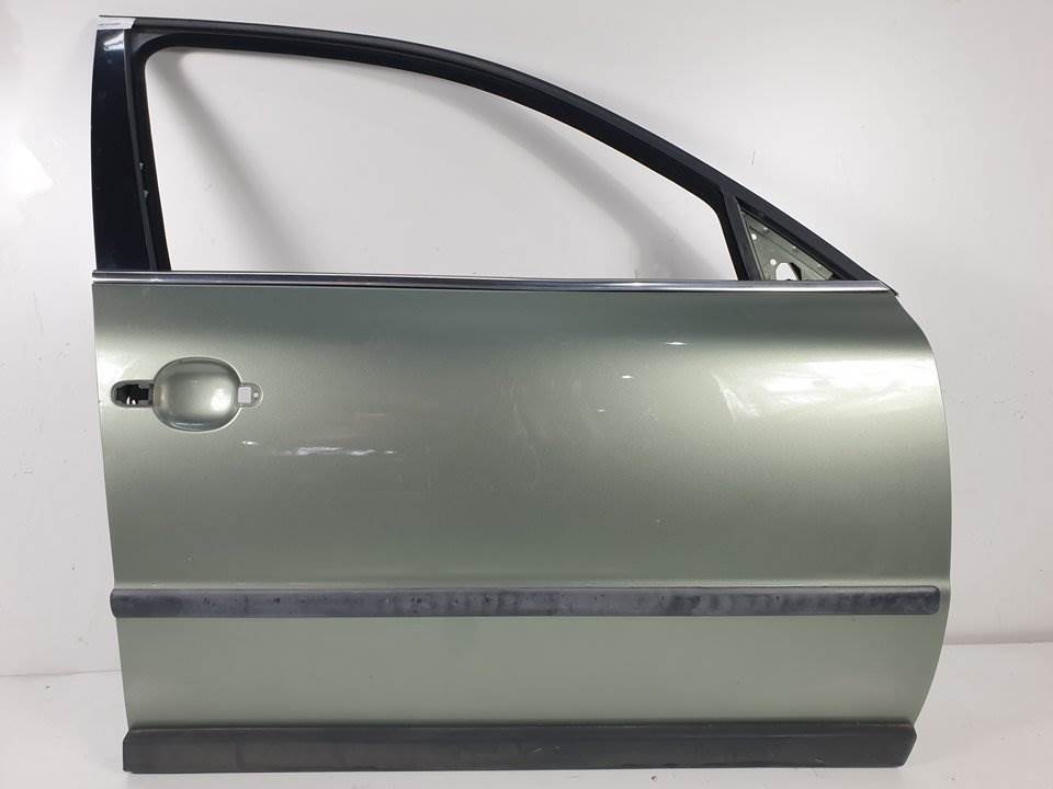 PUERTA DELANTERA DERECHA - VOLKSWAGEN - PASSAT VARIANT (3B6)