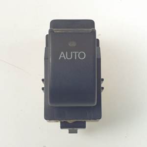 MANDO ELEVALUNAS TRASERO DERECHO 8481005050 TOYOTA AVENSIS WAGON (T25) Autodesguaces Alicante