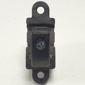 MANDO ELEVALUNAS DELANTERO DERECHO 9358006000 HYUNDAI ATOS PRIME (MX) Autodesguaces Alicante
