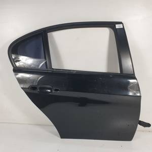 PUERTA TRASERA DERECHA BMW SERIE 3 BERLINA (E90) Autodesguaces Alicante
